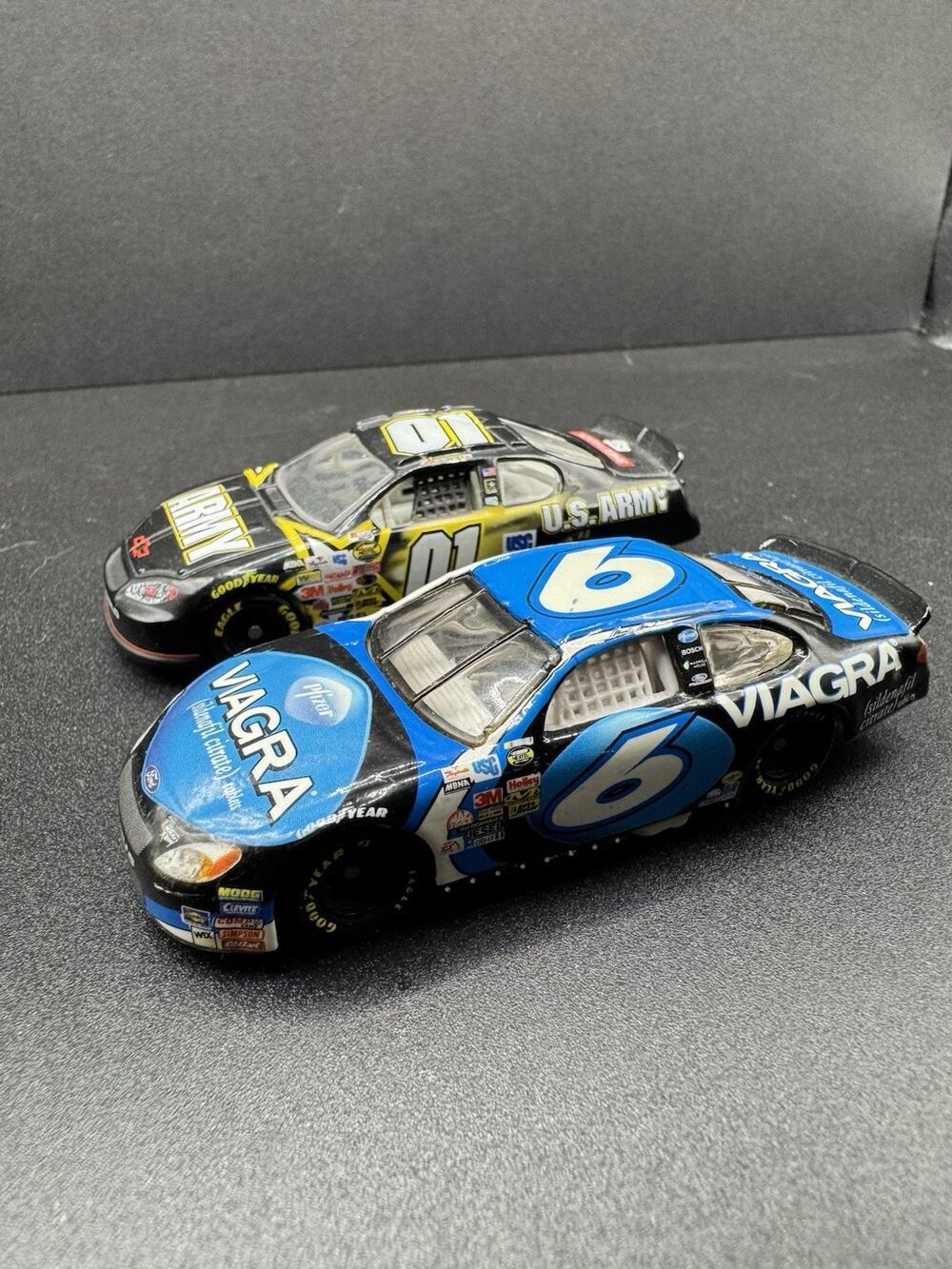 NASCAR Mark Martin #10 / #6. Team Caliber